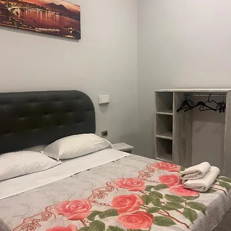 Ania Panzió Nápoly